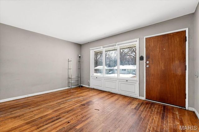 9746 Millburn Drive, St Louis, MO 63136