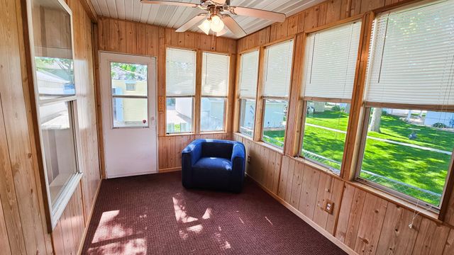 113 N Ash Street, Chaska, MN 55318