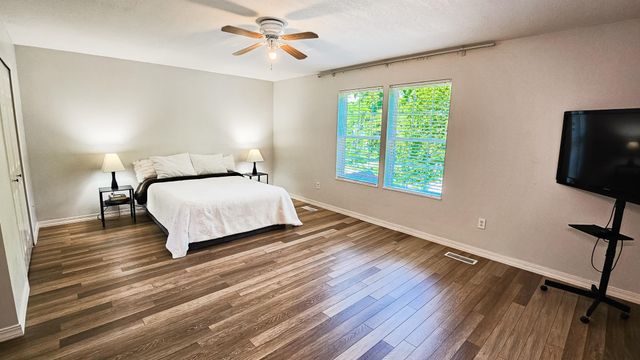 113 N Ash Street, Chaska, MN 55318