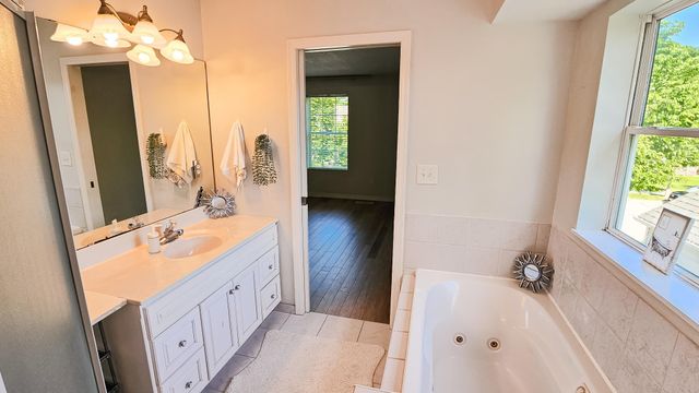 113 N Ash Street, Chaska, MN 55318