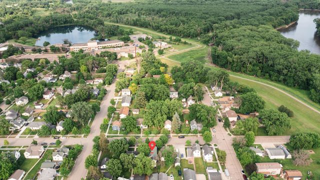 113 N Ash Street, Chaska, MN 55318