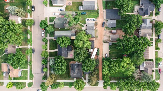 113 N Ash Street, Chaska, MN 55318