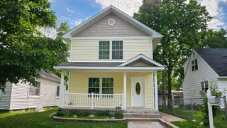 113 N Ash Street, Chaska, MN 55318