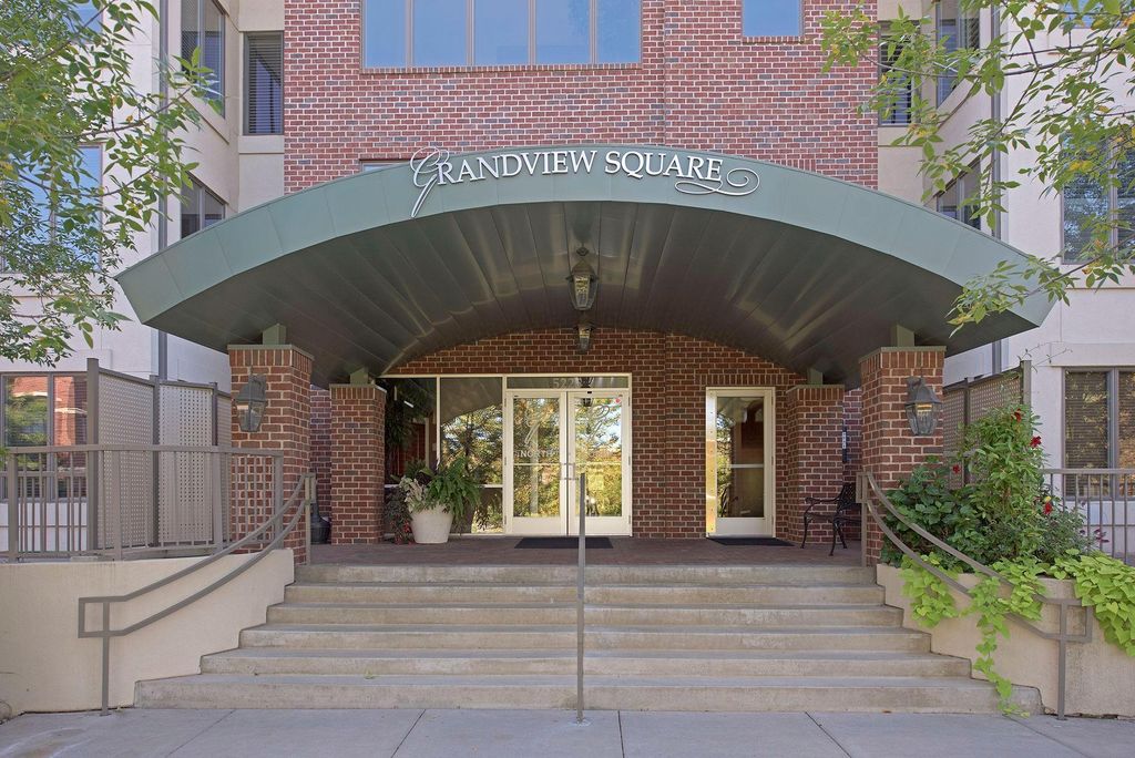 5225 Grandview Square 308, Edina, MN 55436 — exterior
