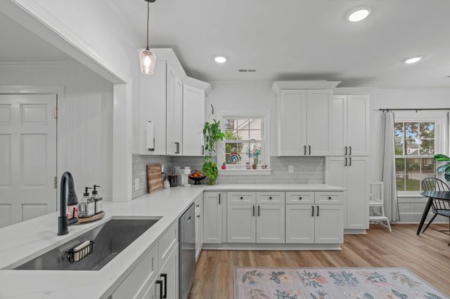 602 W Main Street, Benson, NC 27504