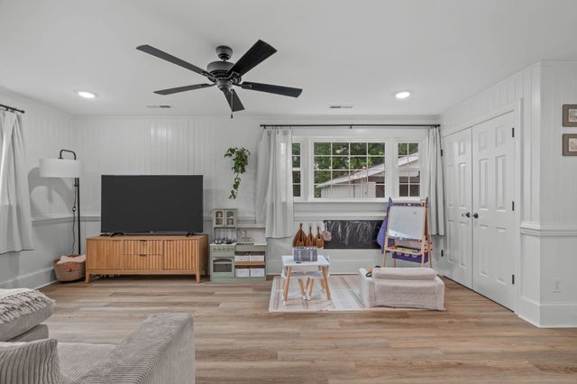 602 W Main Street, Benson, NC 27504