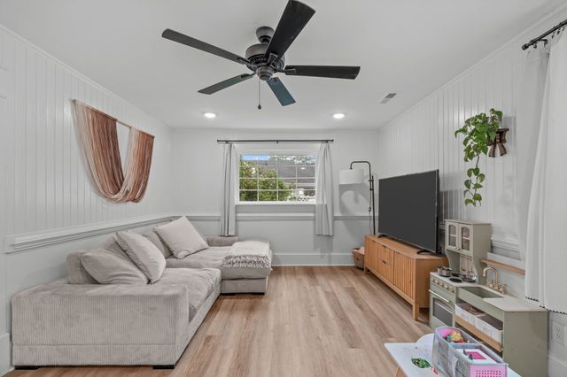 602 W Main Street, Benson, NC 27504