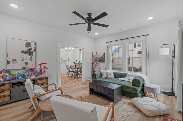 602 W Main Street, Benson, NC 27504
