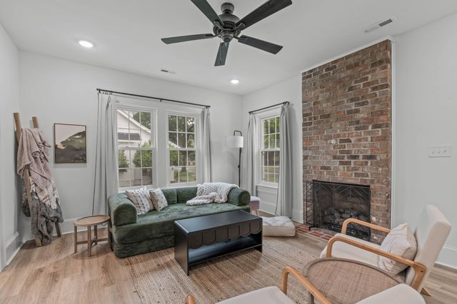 602 W Main Street, Benson, NC 27504