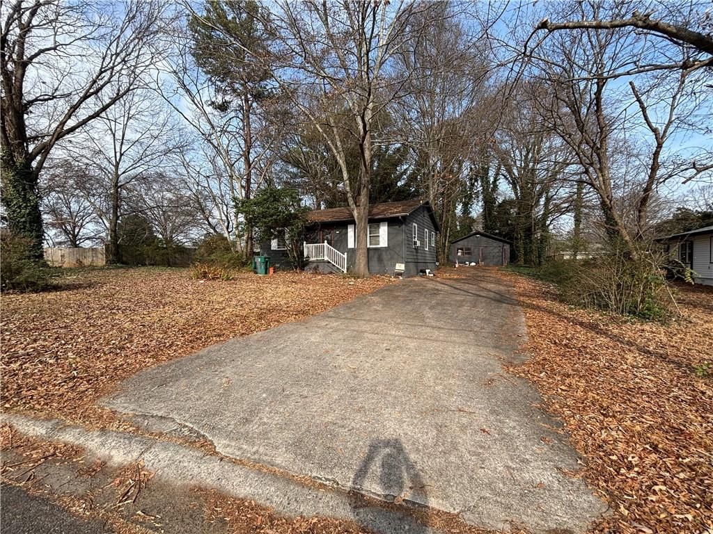 981 Oakdale SE Drive, Smyrna, GA 30080