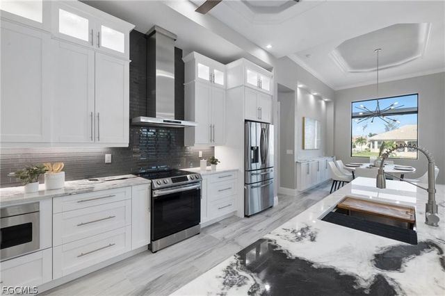 617 NW 39th AVE, Cape Coral, FL 33993