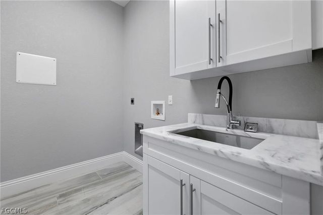 617 NW 39th AVE, Cape Coral, FL 33993