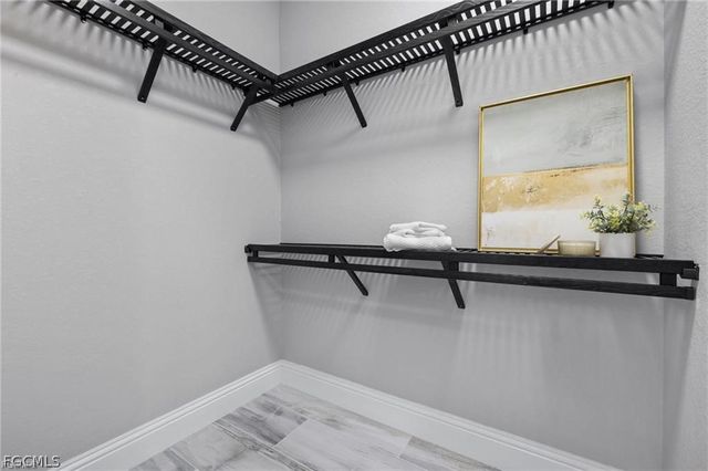 617 NW 39th AVE, Cape Coral, FL 33993