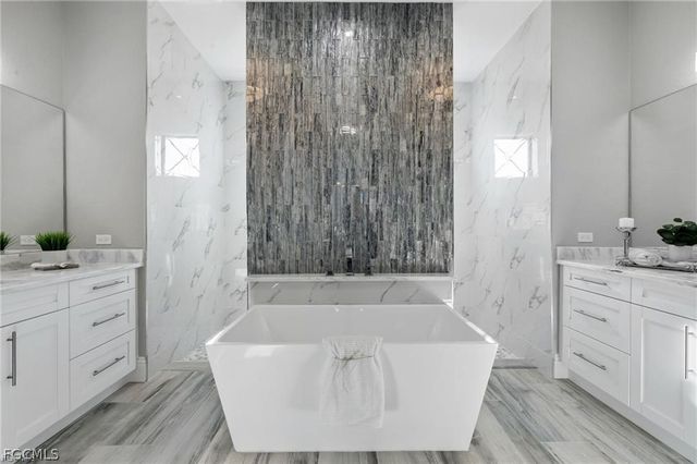 617 NW 39th AVE, Cape Coral, FL 33993