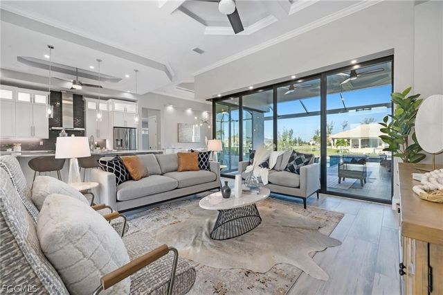 617 NW 39th AVE, Cape Coral, FL 33993