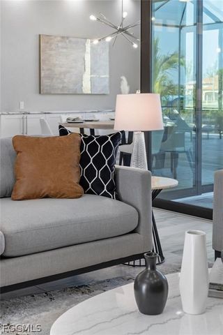 617 NW 39th AVE, Cape Coral, FL 33993