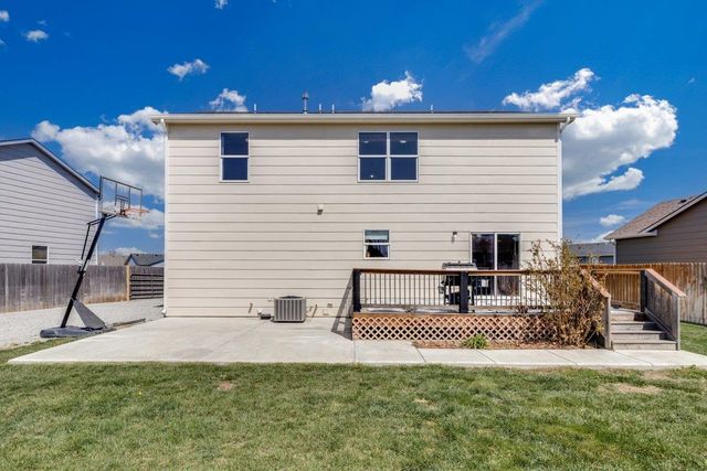 1251 E Village Estates, Park City, KS 67219