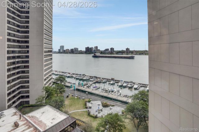 1001 W Jefferson 11B, Detroit, MI 48226
