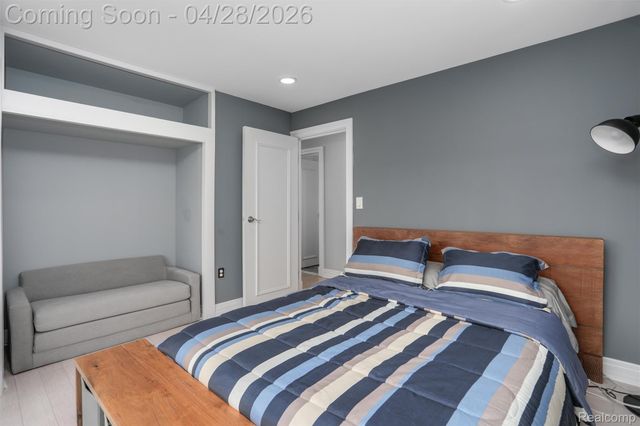 1001 W Jefferson 11B, Detroit, MI 48226