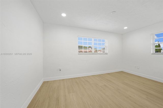 1250 W 34th Street, Hialeah, FL 33012