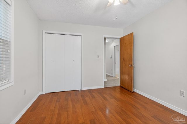 2933 Breckenridge Dr, Pensacola, FL 32526