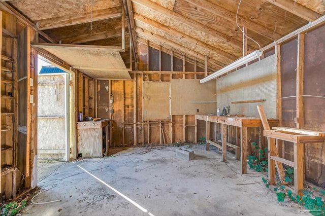 2933 Breckenridge Dr, Pensacola, FL 32526