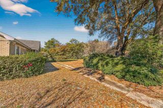 2933 Breckenridge Dr, Pensacola, FL 32526