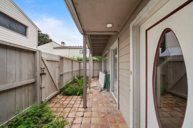 9527 Windswept Lane 9527, Houston, TX 77063