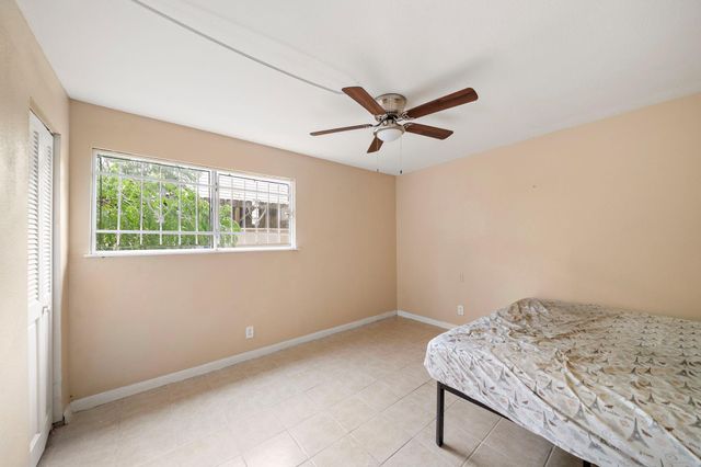 9527 Windswept Lane 9527, Houston, TX 77063