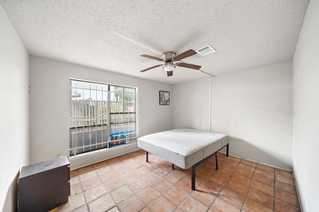 9527 Windswept Lane 9527, Houston, TX 77063