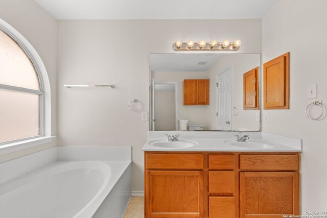 670 Rattler Bluff, San Antonio, TX 78251