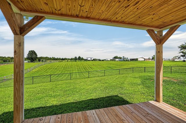 102 Castle St, Mcminnville, TN 37110