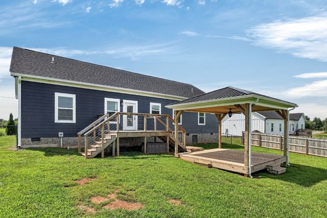 102 Castle St, Mcminnville, TN 37110