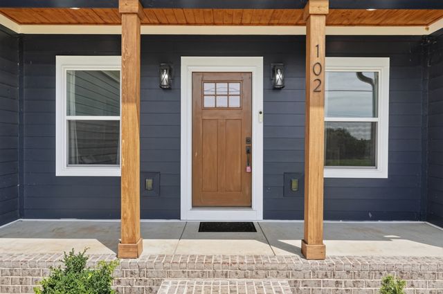 102 Castle St, Mcminnville, TN 37110