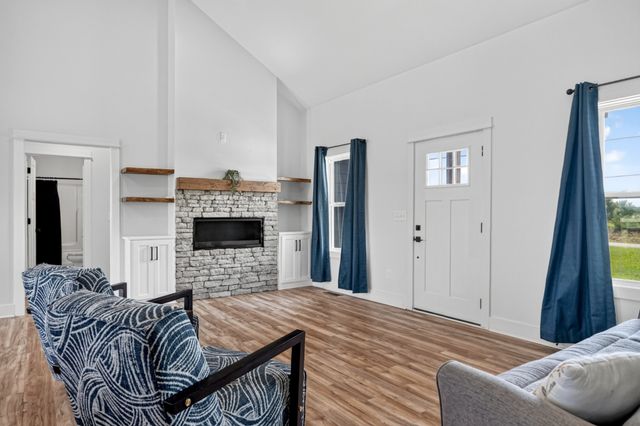 102 Castle St, Mcminnville, TN 37110