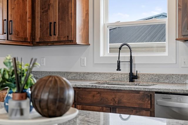 102 Castle St, Mcminnville, TN 37110