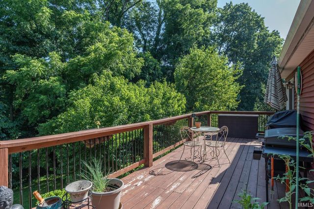 1106 W Countryside Lane, Bloomington, IN 47403
