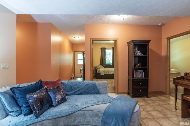 1106 W Countryside Lane, Bloomington, IN 47403