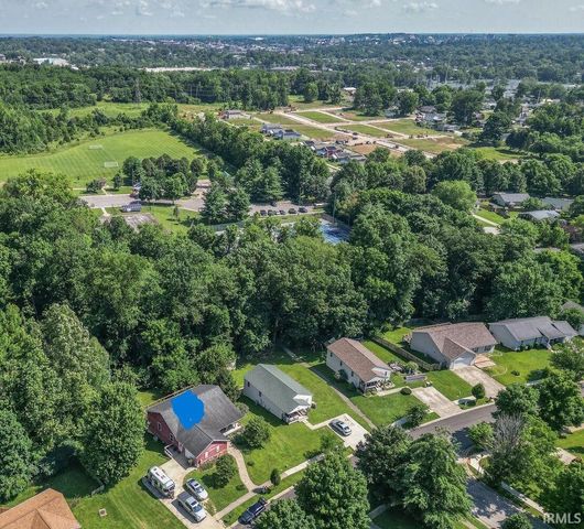 1106 W Countryside Lane, Bloomington, IN 47403
