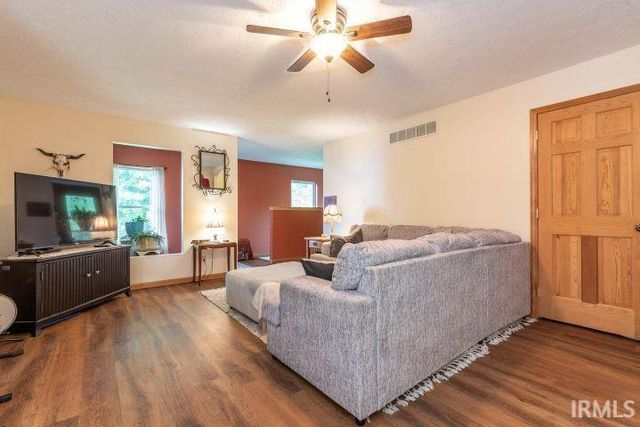 1106 W Countryside Lane, Bloomington, IN 47403