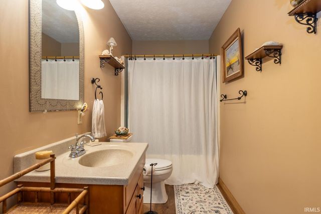 1106 W Countryside Lane, Bloomington, IN 47403