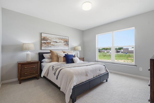 5768 Wall Street, Waterloo, IA 50701