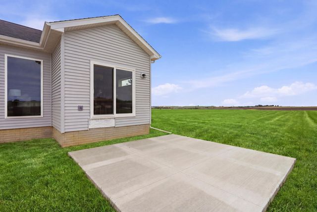 5768 Wall Street, Waterloo, IA 50701