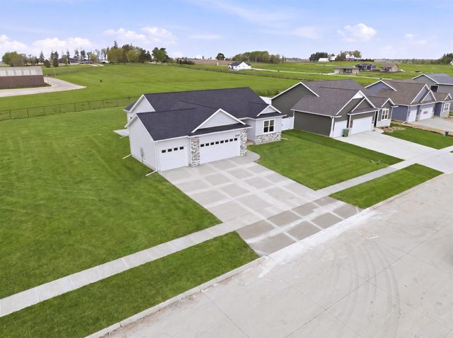 5768 Wall Street, Waterloo, IA 50701