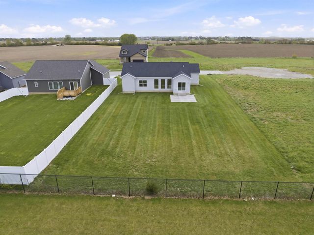 5768 Wall Street, Waterloo, IA 50701