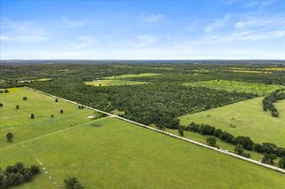288 Charcoal Road, Waelder, TX 78959