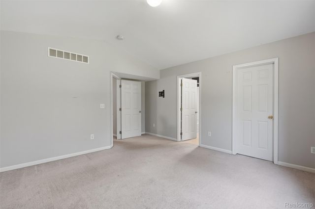 2649 Thistlewood Drive, Howell Township, MI 48843