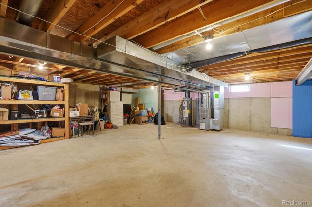 2649 Thistlewood Drive, Howell Township, MI 48843