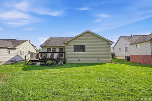 2649 Thistlewood Drive, Howell Township, MI 48843