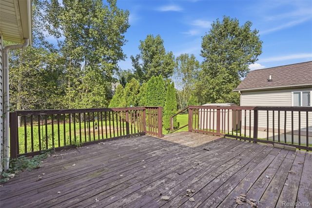 2649 Thistlewood Drive, Howell Township, MI 48843